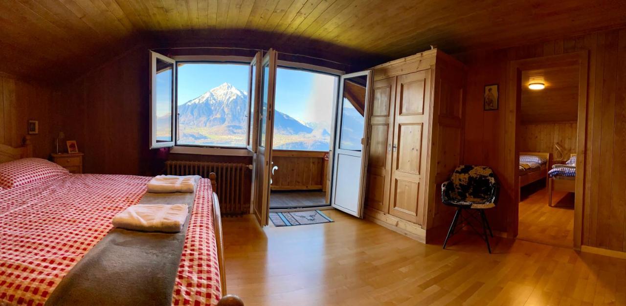 Chalet Egglen "Typical Swiss House, Best Views, Private Jacuzzi" Sigriswil Eksteriør billede