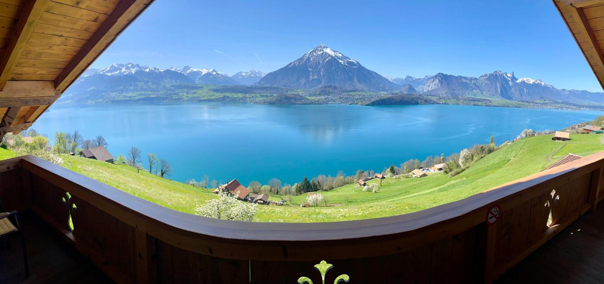 Chalet Egglen "Typical Swiss House, Best Views, Private Jacuzzi" Sigriswil Eksteriør billede